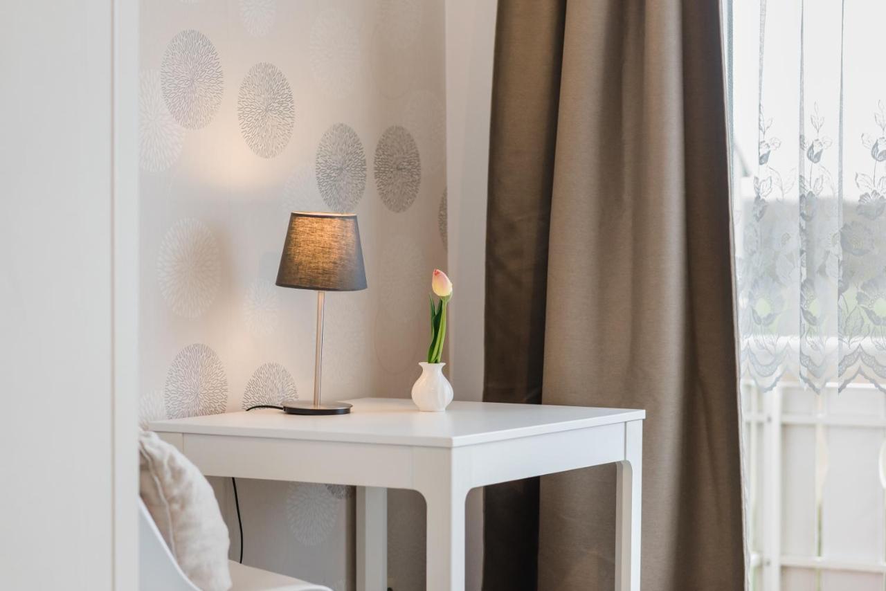 Straendhus Bed&Breakfast Hasselberg  Екстер'єр фото