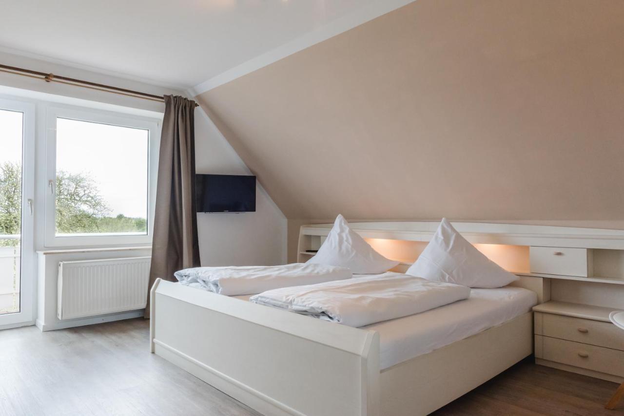 Straendhus Bed&Breakfast Hasselberg  Екстер'єр фото