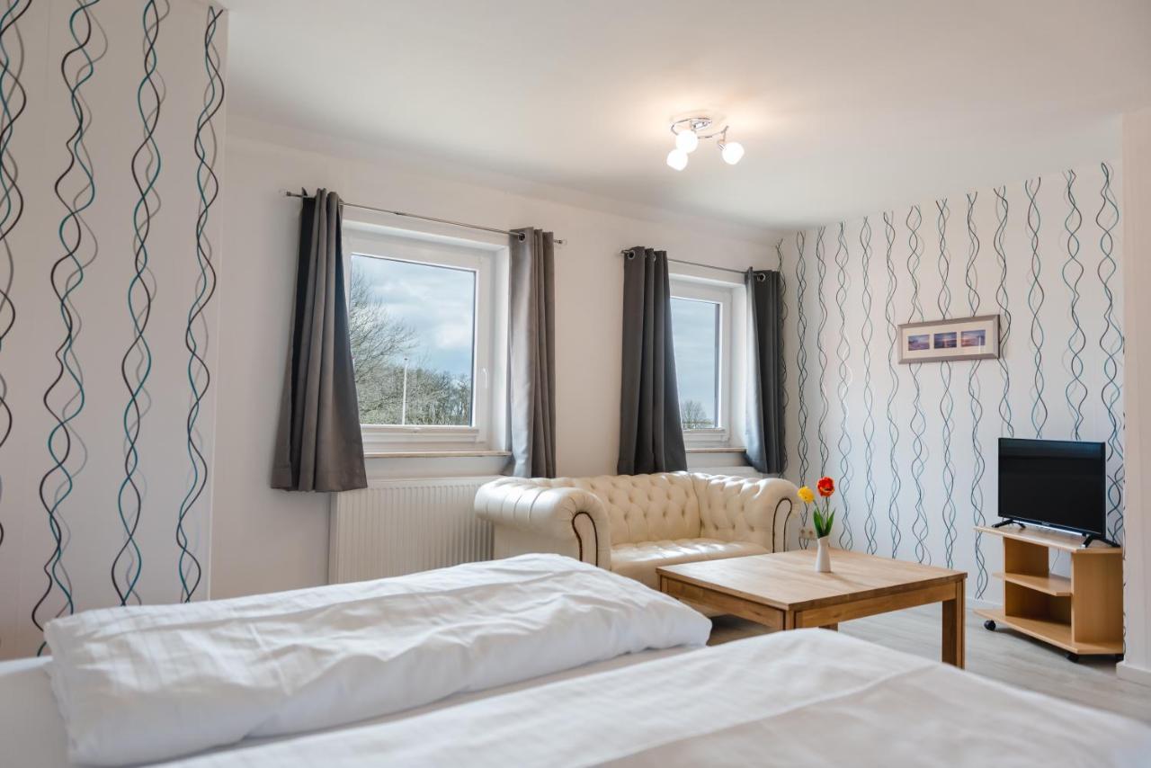Straendhus Bed&Breakfast Hasselberg  Екстер'єр фото