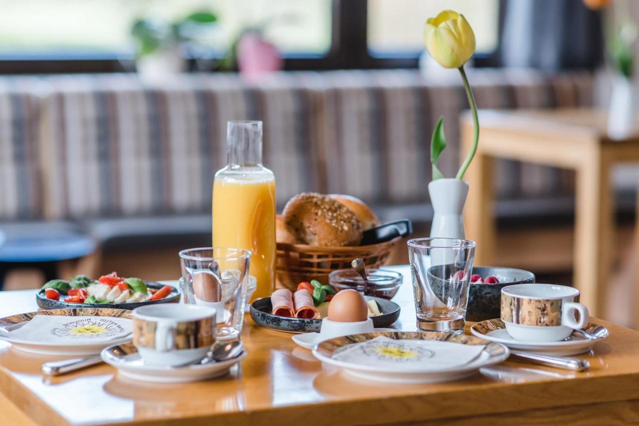 Straendhus Bed&Breakfast Hasselberg  Екстер'єр фото