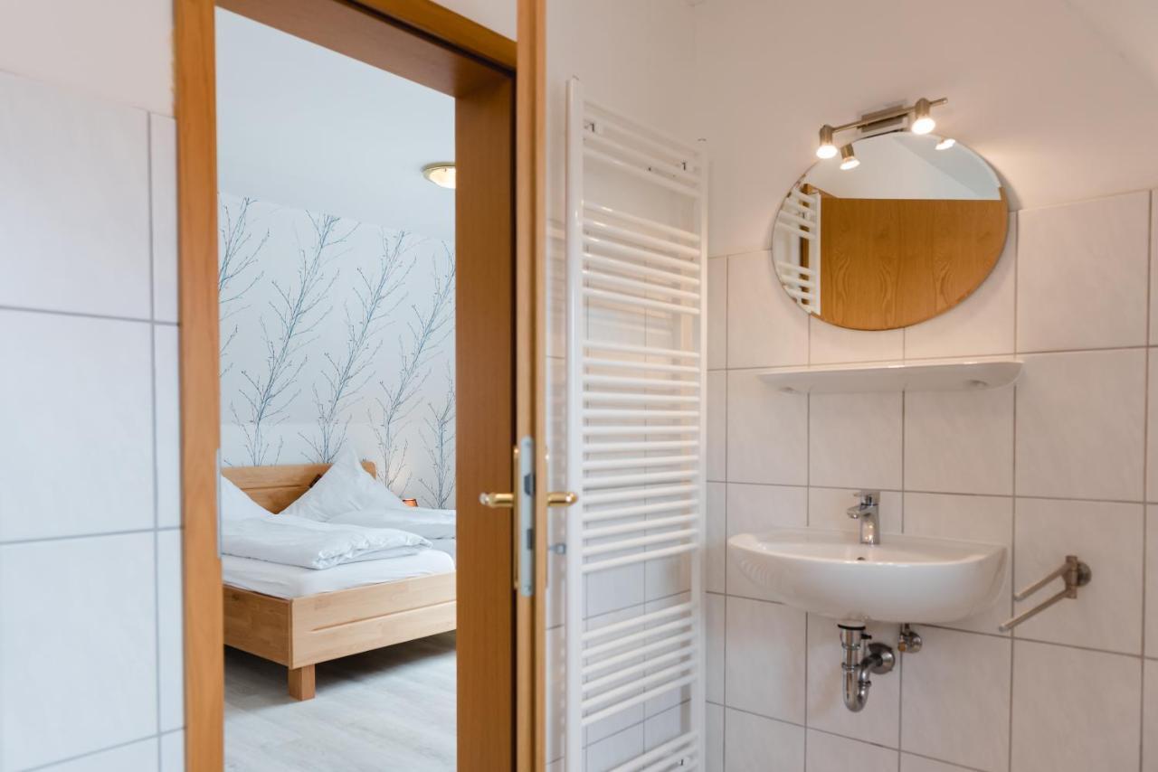 Straendhus Bed&Breakfast Hasselberg  Екстер'єр фото